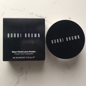 Bobbi Brown sheer finish loose powder